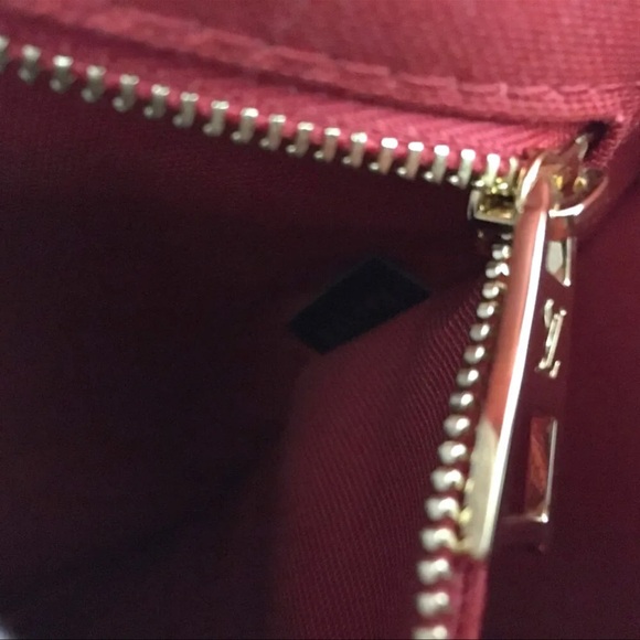 Louis Vuitton Monogram On The Go 2-way tote - Picture 9 of 12